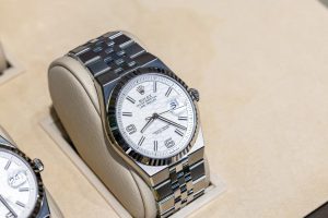 Dispatch: UK Swiss Fake Rolex Land-Dweller 40 Watches